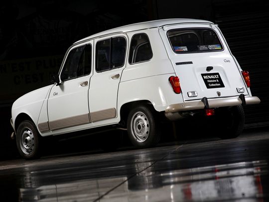 renault 4 bye bye